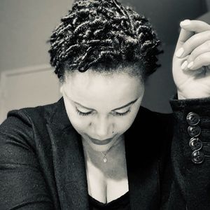 Meet your Posher, Sparks